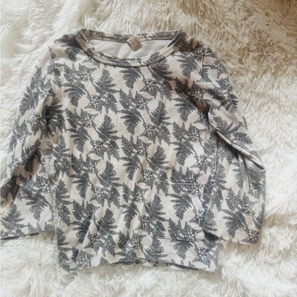 🏔️ Kate Quinn Top